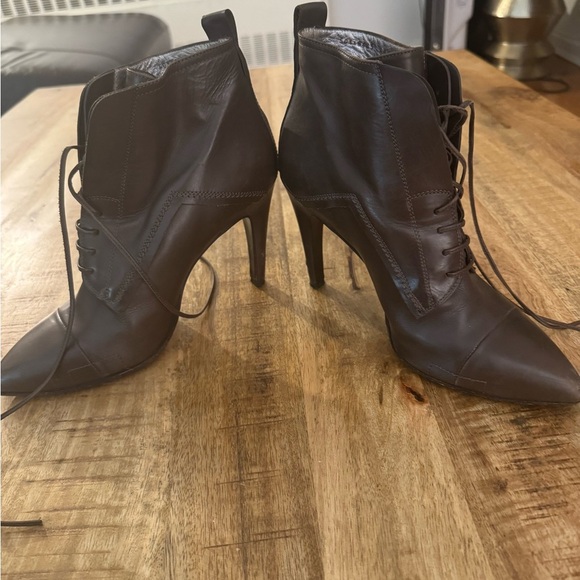 Hugo boss BOSS brown leather pointed pointy toe tip lace up high heel boots EUC - Picture 1 of 9